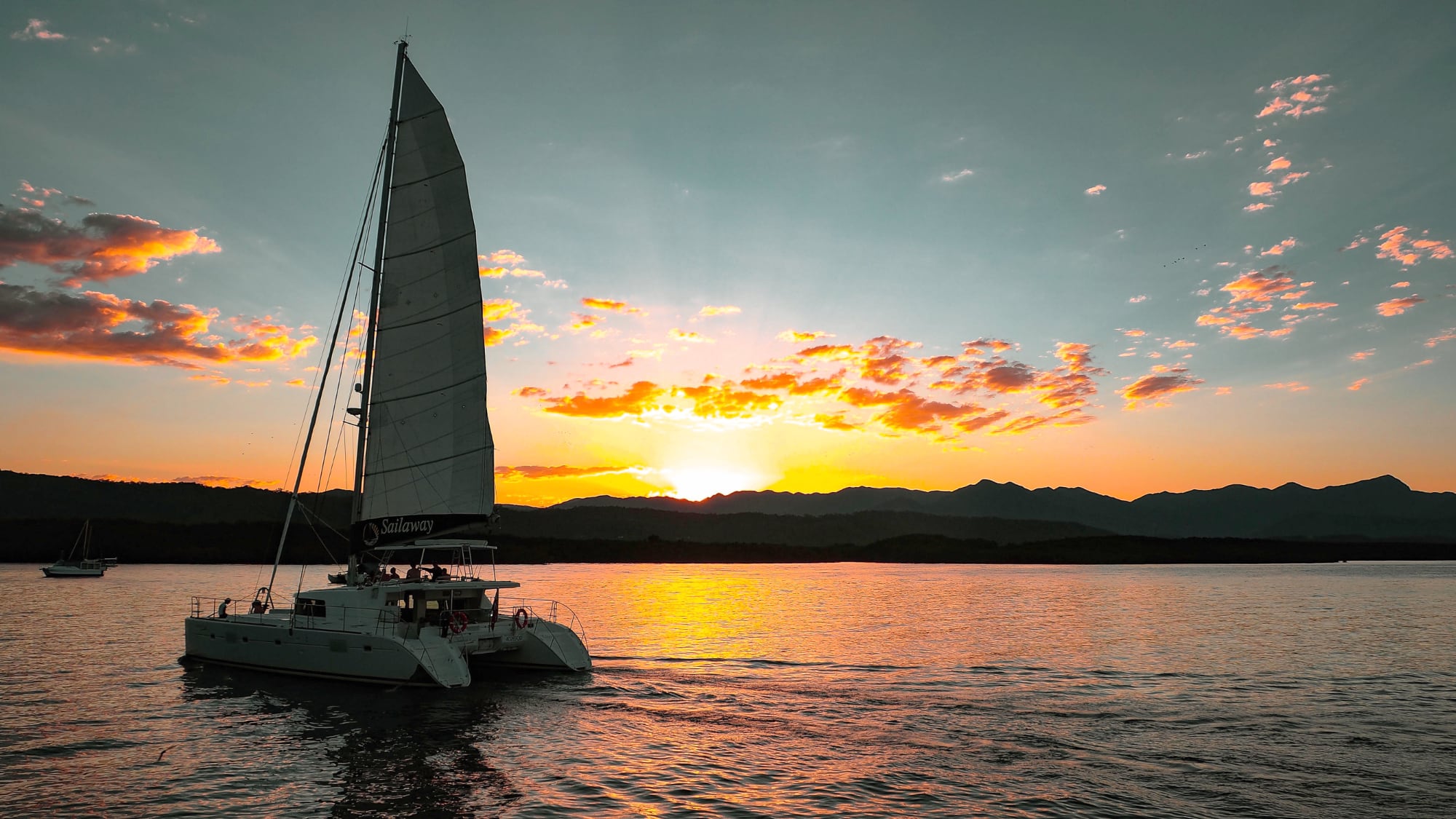 sunset boat cruise cape cod